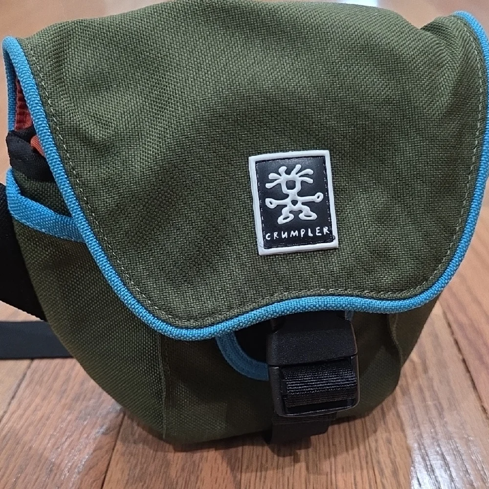 Crumpler Olive Green Compact Shoulder Bag with Blue Trim